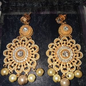Vintage Pretty Drop Earrings